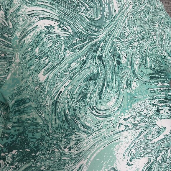 Elizabeth & Clarke Shirt Women Extra Small Marble Print Hi-Low Hem StainTech New - Picture 10 of 13